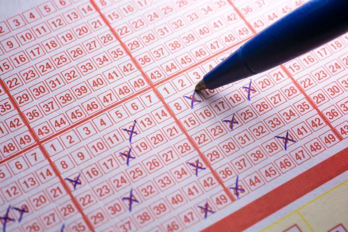 1 Stock That's Quietly Paying Investors a Monster 5.5% Dividend Yield