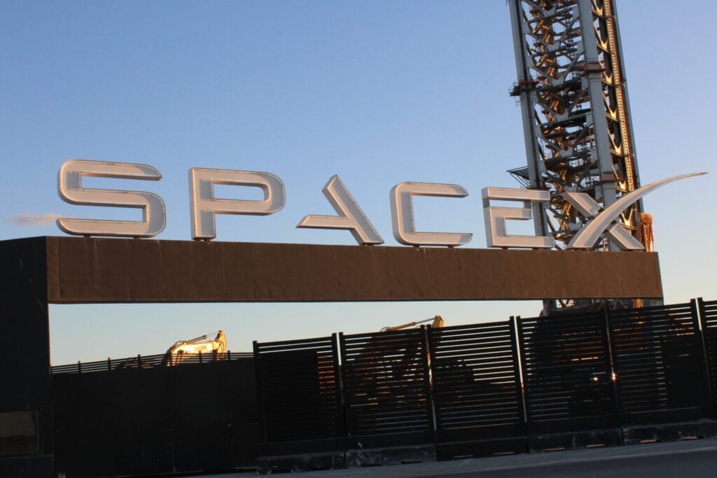 Scott Galloway Calls SpaceX Incredible Company With 'Bigger Moat' Than OpenAI, But Refuses To Invest In It
